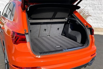 2019 Audi Q3 2.0T Prestige S line quattro