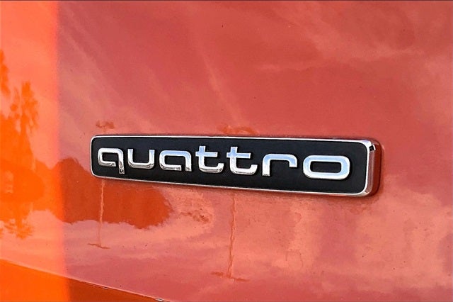 2019 Audi Q3 2.0T Prestige S line quattro