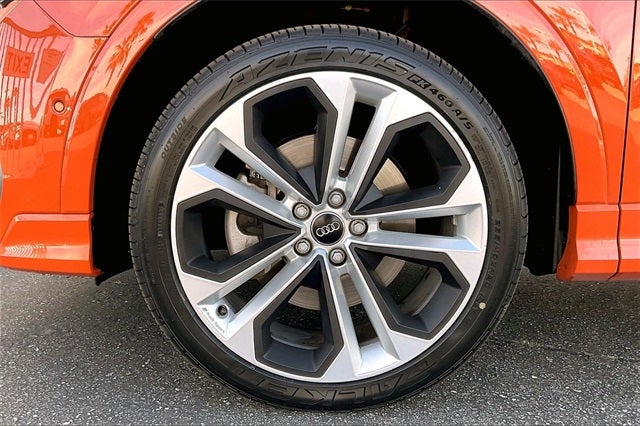 2019 Audi Q3 2.0T Prestige S line quattro