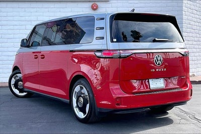 2025 Volkswagen ID. Buzz Pro S Plus