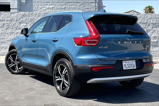 2024 Volvo XC40 B5 Core