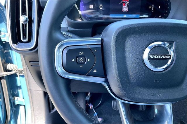 2024 Volvo XC40 B5 Core