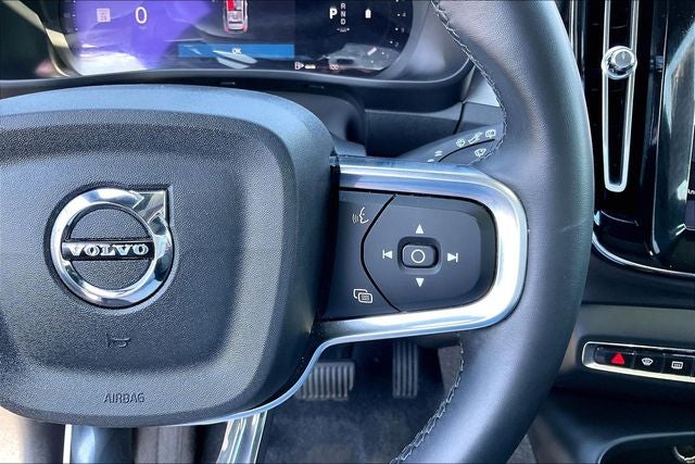 2024 Volvo XC40 B5 Core