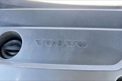 2024 Volvo XC40 B5 Core